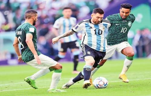 大谷翔平以“二刀流”身分登陆大联盟，首年便包揽美联新人王，彻底颠覆现代棒球逻辑